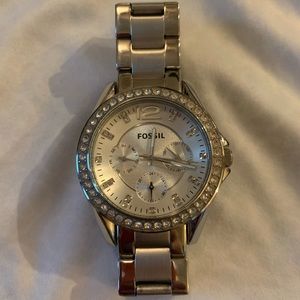 Fossil ‘Riley’ Round Crystal Bezel 38mm Watch